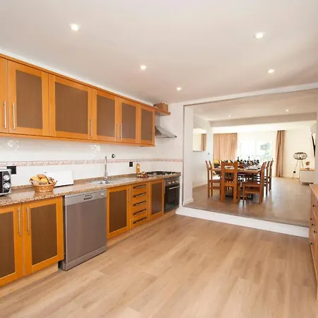 Hollywood - Sitio Calmo Com Piscina Aquecivel E Bbq - Villa *