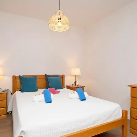 Hollywood - Sitio Calmo Com Piscina Aquecivel E Bbq - Villa Albufeira