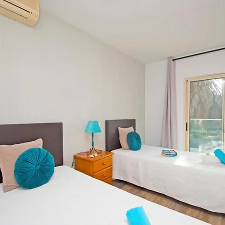 Hollywood - Sitio Calmo Com Piscina Aquecivel E Bbq - Albufeira