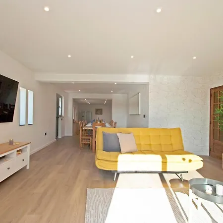 Hollywood - Sitio Calmo Com Piscina Aquecivel E Bbq - Albufeira