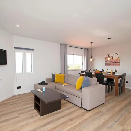 Hollywood - Sítio Calmo Com Piscina Aquecível E Bbq - Villa Albufeira
